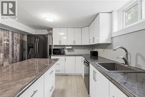22 Mark Crescent, Cambridge, ON 