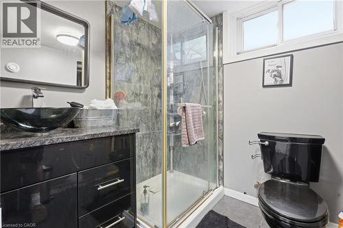 22 Mark Crescent, Cambridge, ON 