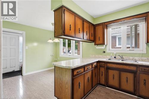 22 Mark Crescent, Cambridge, ON 