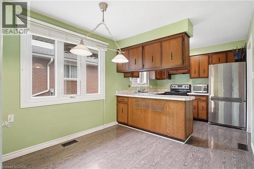 22 Mark Crescent, Cambridge, ON 