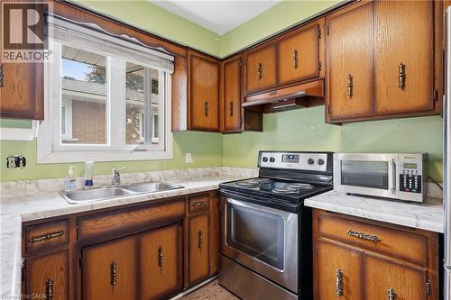 22 Mark Crescent, Cambridge, ON 