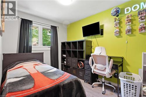22 Mark Crescent, Cambridge, ON 
