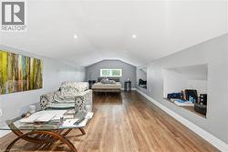 Bachelor Loft - 