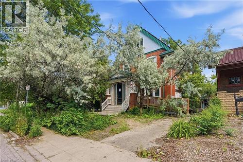 45 PANDORA Avenue N  Kitchener, ON N2H 3C1