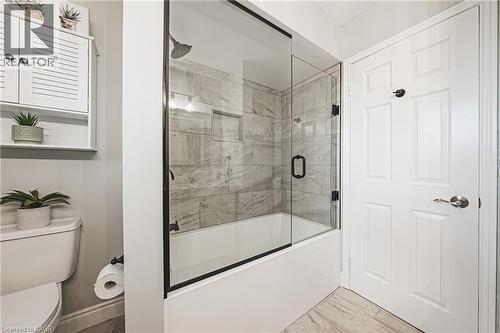 39 Parkwood Crescent, Hamilton, ON 
