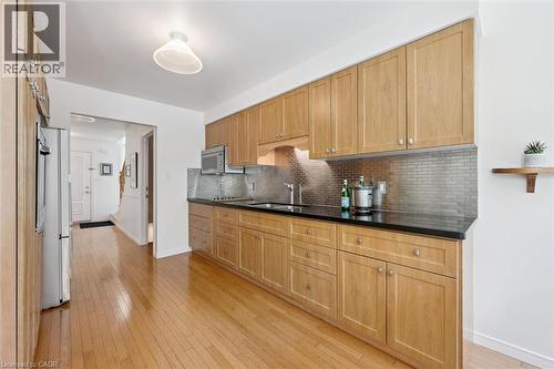 16 Manitoulin Crescent, Kitchener, ON - Indoor Photo Showing Kitchen