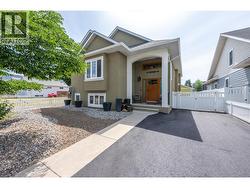 564 Alexander Avenue Penticton, BC V2A 1E5