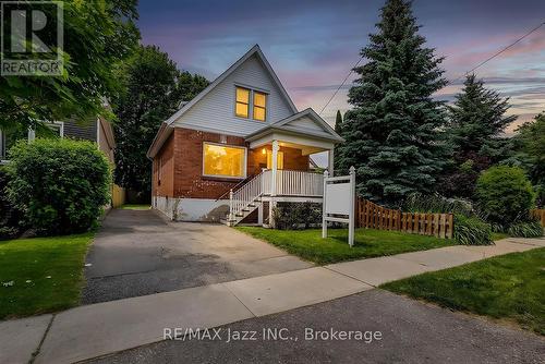 100 MONTRAVE AVENUE  Oshawa (Vanier), ON L1J 4R7