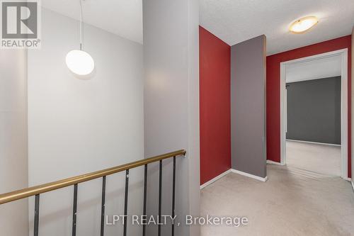 2286 Cotters Crescent, Ottawa, ON 