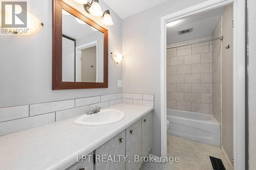 2286 Cotters Crescent, Ottawa, ON 