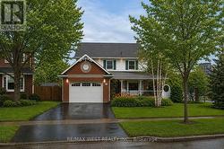 690 ROBERTSON CRESCENT Milton, ON L9T 4V5