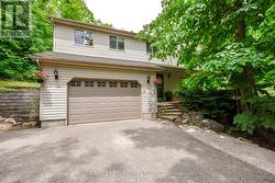 29 ALGONQUIN TRAIL Oro-Medonte, ON L0K 1E0