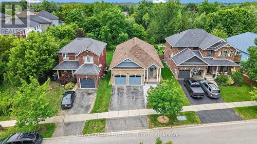165 FINDLAY DRIVE  Collingwood, ON L9Y 0H4