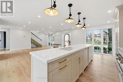 Seamless Blend of Style, Comfort and Functionality - 