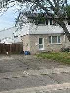 35 DEBBY Crescent Brantford, ON N3R 7A4