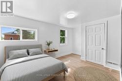 This photo has been virtually staged. Bed 3 - 