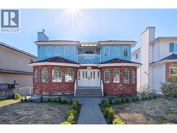 7275 VICTORIA DRIVE  Vancouver, BC V5P 3Z2