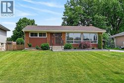 21 BRIER Crescent Brantford, ON N3R 3M5