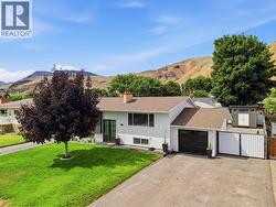 2330 ROSEWOOD Avenue Kamloops, BC V2B 4Z1
