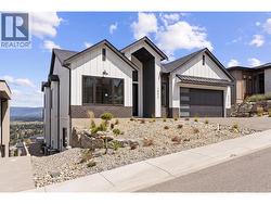 1042 Emslie Street Kelowna, BC V1W 0C3