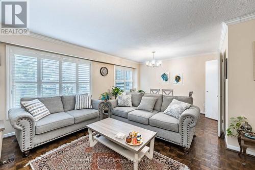 266 Simonston Boulevard, Markham, ON 