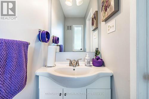 266 Simonston Boulevard, Markham, ON 