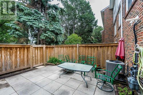 266 Simonston Boulevard, Markham, ON 