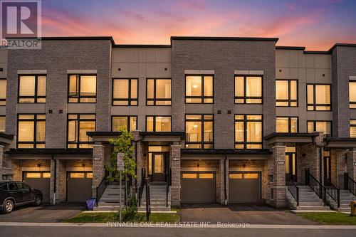 779 HEATHROW PATH  Oshawa, ON L1K 3G4