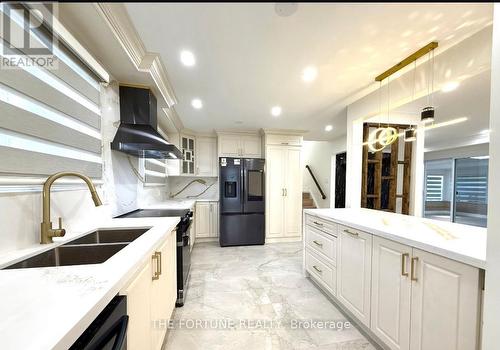 7461 Netherwood Road, Mississauga, ON 