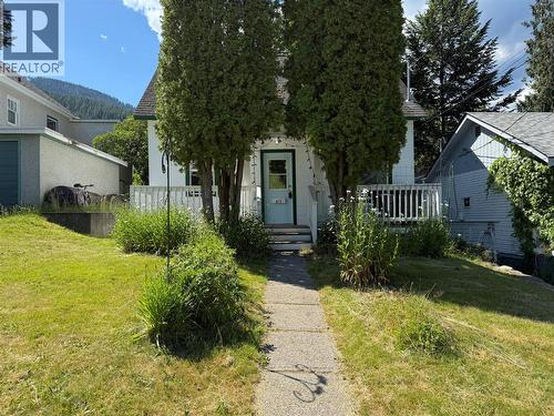 812 Kokanee Avenue  Nelson, BC V1L 3P6