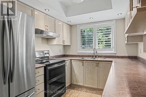 86 Winnegreen Court, Ottawa, ON 
