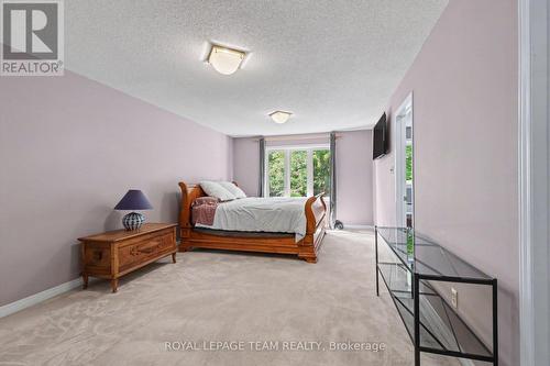 86 Winnegreen Court, Ottawa, ON 