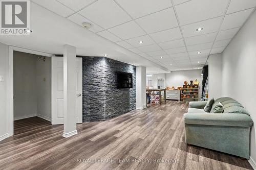 86 Winnegreen Court, Ottawa, ON 