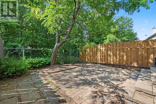 86 Winnegreen Court, Ottawa, ON 