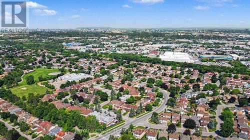 86 Winnegreen Court, Ottawa, ON 