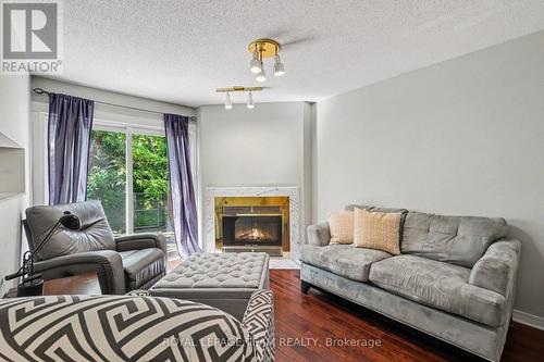 86 Winnegreen Court, Ottawa, ON 