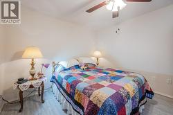 Primary bedroom - 