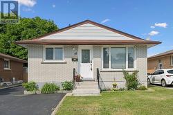 30 KIMBERLY ROAD  Cambridge, ON N1R 5E9