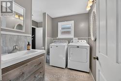 Upstairs Bathroom with Laundry - 