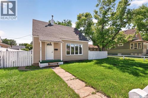 805 Athabasca Street E, Moose Jaw, SK 