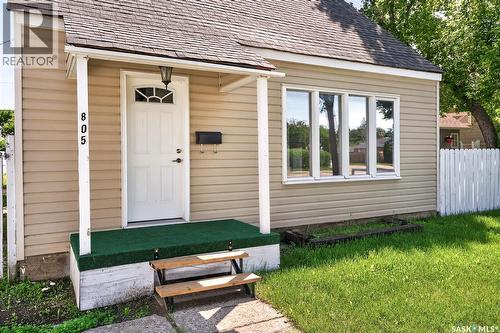 805 Athabasca Street E, Moose Jaw, SK 