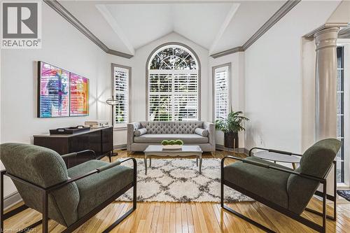 32 Kopperfield Lane, Mount Hope, ON - Indoor Photo Showing Living Room