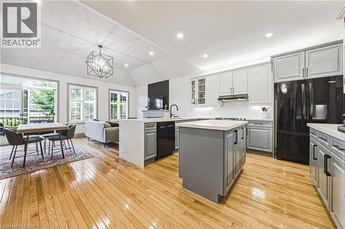 32 Kopperfield Lane, Mount Hope, ON - Indoor Photo Showing Kitchen With Upgraded Kitchen