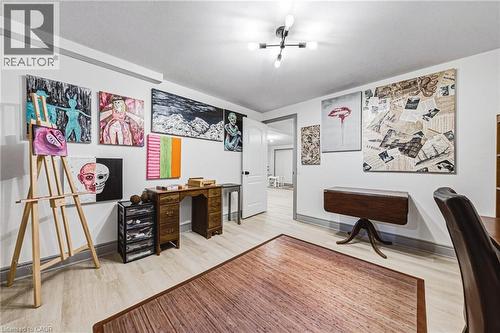 32 Kopperfield Lane, Mount Hope, ON - Indoor Photo Showing Other Room