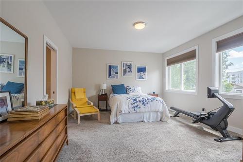 5715 Roblin Boulevard, Winnipeg, MB 
