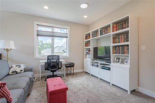 5715 Roblin Boulevard, Winnipeg, MB 