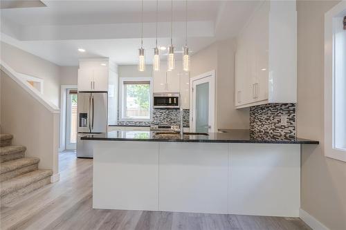 5715 Roblin Boulevard, Winnipeg, MB 