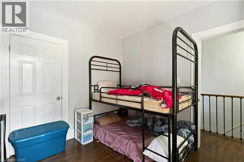 103 Stuart Street, Hamilton, ON - Indoor Photo Showing Bedroom