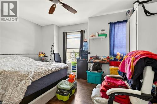 103 Stuart Street, Hamilton, ON - Indoor Photo Showing Bedroom