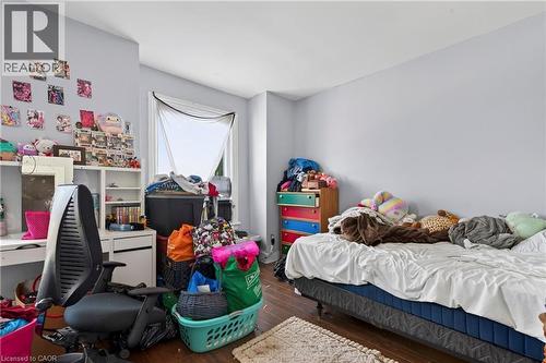 101 Stuart Street, Hamilton, ON - Indoor Photo Showing Bedroom